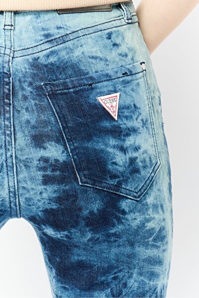 Guess Women Ultimate Skinny Fit Wash Stretchable Denim, Blue