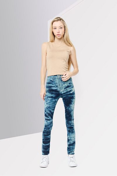 Guess Women Ultimate Skinny Fit Wash Stretchable Denim, Blue