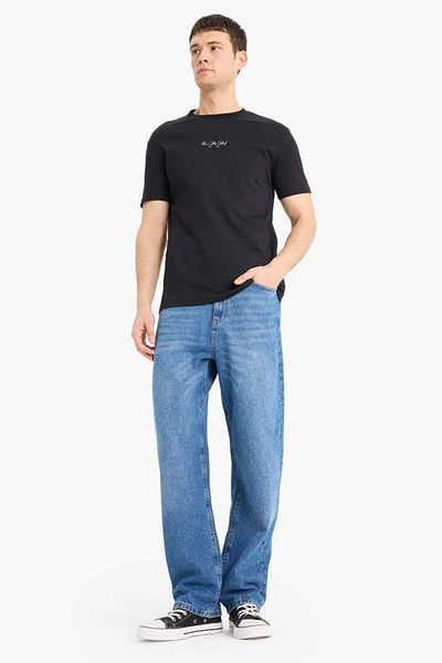 DeFacto Νέα σεζόν 100% βαμβάκι Diego Velazquez Regular Fit Crew λαιμόκοψη με στάμπα με κοντό μανίκι