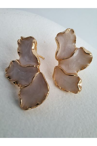 BHR AKSESUAR Ecru Pearlescent Leaf Earrings