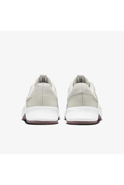 Nike W Mc Trainer 2 Kadın Bej Antrenman Ayakkabısı DM0824-008 YouSports