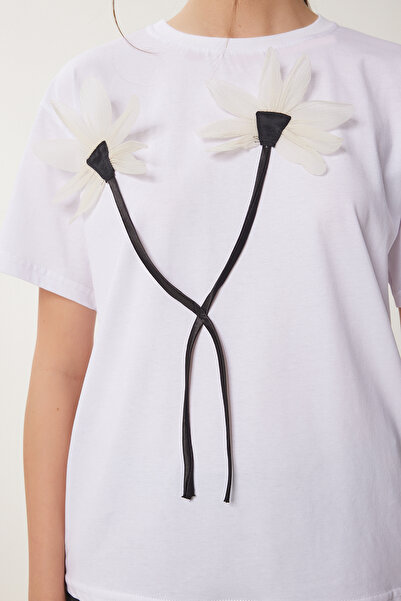 Happiness İstanbul Γυναικείο Πλεκτό Βαμβακερό Μπλουζάκι Λευκό Λουλούδι ZV00294