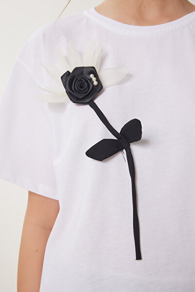 Happiness İstanbul Γυναικείο Πλεκτό Βαμβακερό Μπλουζάκι Λευκό Λουλούδι ZV00295