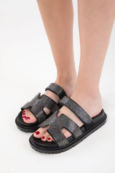 SOHO Papuci negri pentru femei 20578