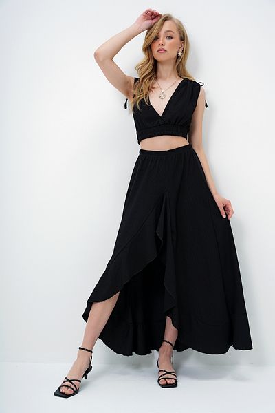Trend Alaçatı Stili Women's Black Deep Double Breasted Collar Shoulder Binding Detailed Crop Blouse and Flounced Skirt Set Alc-X13945