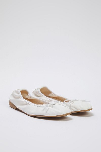 TRENDYOL SHOES Білий бант складний гнучка підошва жіночий Babet TAKSS25BE00016