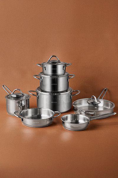 Karaca There Are 12 Pieces Induction Base Steel Pots and Pans Set