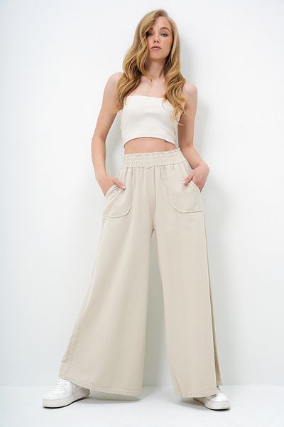 Trend Alaçatı Stili Women's Beige Waist Gipped Double Pocket Wide Leg Gabardine Trousers Alc-X13949