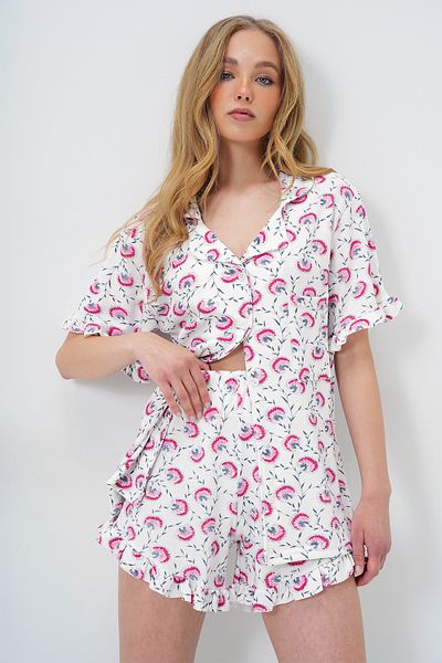 Trend Alaçatı Stili Set pijama roșu cu un singur buzunar, cu mâneci și picior cu volane, cămașă și pantaloni scurți din bumbac PJM-X13896