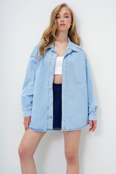Trend Alaçatı Stili Women's Light Blue Snap Closure Oversize Seasonal Jean Shirt Jacket Alc-X13950