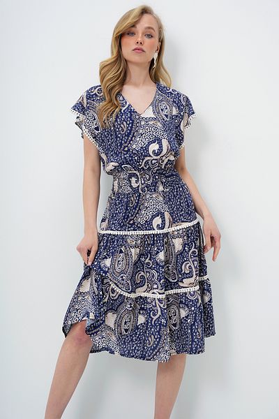 Trend Alaçatı Stili Women's Ecru-Navy Blue V-Neck Ethnic Patterned Scallop Detailed Waist Gimped Woven Dress Alc-X14094