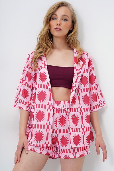 Trend Alaçatı Stili Women Pink Jacket Collar Print Shirt and Double Pocket Shorts Set Alc-X14131