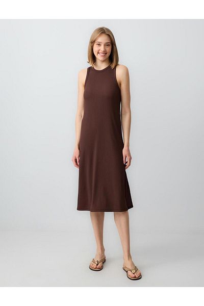 Jimmy Key Bitter Brown Relaxed Cut Sleeveless Crew Neck Knitted Midi Dress