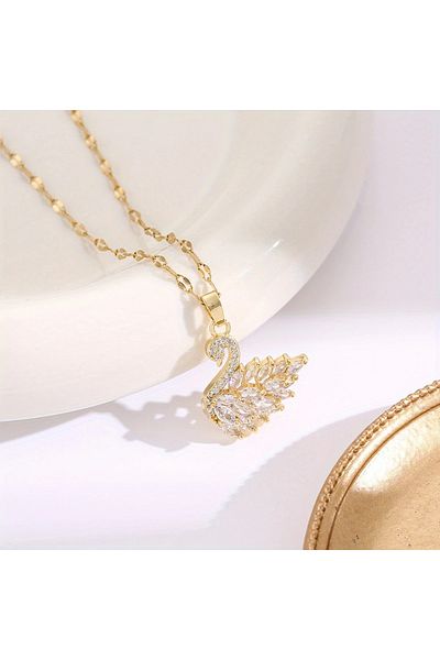 Ayzen Stylish Swan Necklace