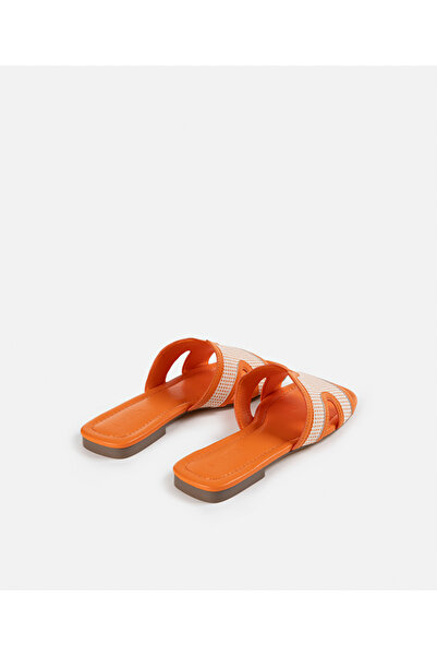 İpekyol Kontrast biyeli geniş bantlı terlik