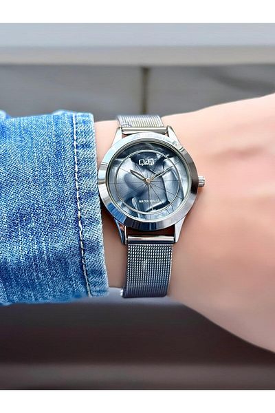 Q&Q Wicker Cord Silver Color Women's Wristwatch
