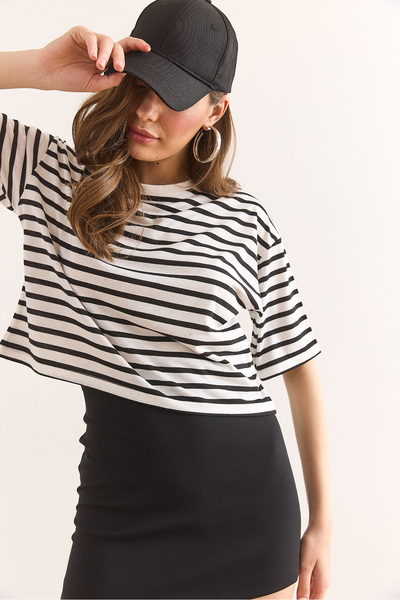 Olalook Γυναικείο T-Shirt Crop Λευκό ριγέ TSH-19000890