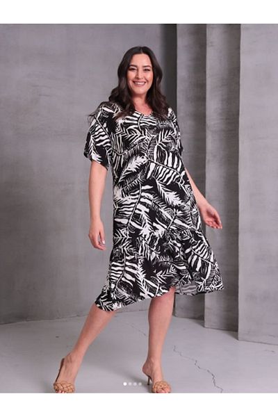 Butik Eylül ,Large Size Short Sleeve Patterned Viscose Dress