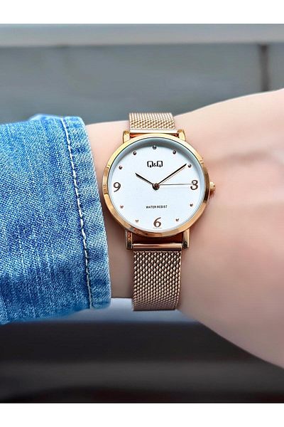 Q&Q Wicker Band Rose Color Women's Wristwatch
