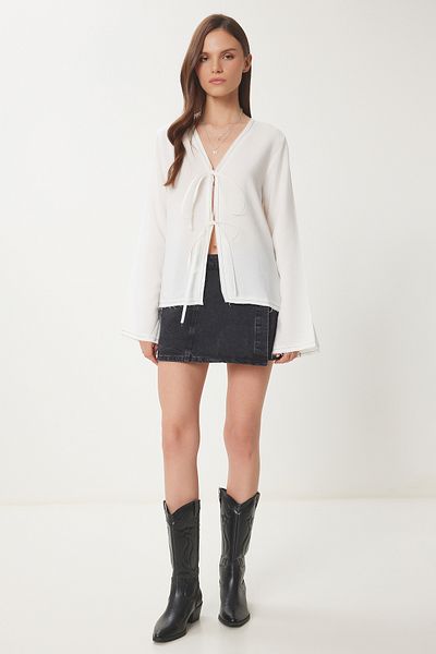 Lovelyİstanbul Contrast Striped Tie-Up Summer Blouse Ecru Lbv0060