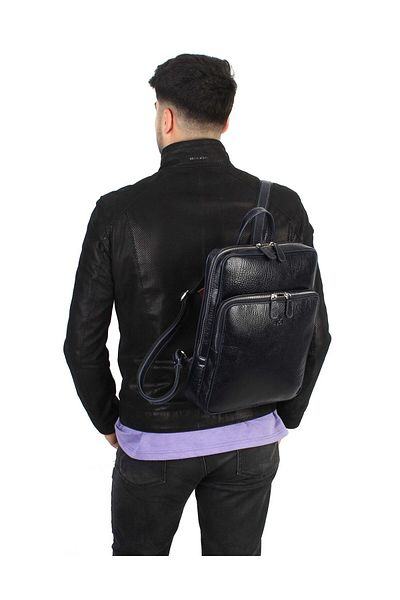 Aka Leather Black Backpack 905 60