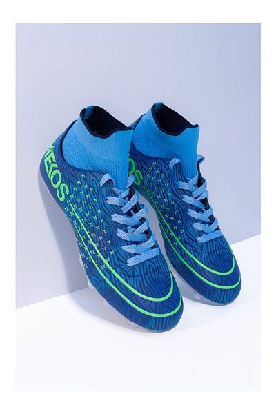Lion Crampon Football Shoes with Ankle Socks