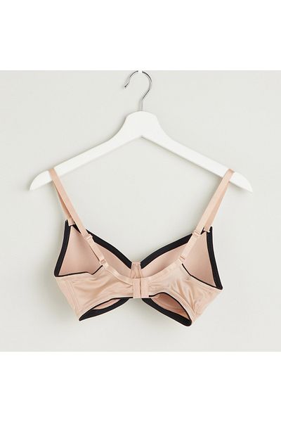 FAV Plain Padded Plunge Bra with Hook and Eye Closure