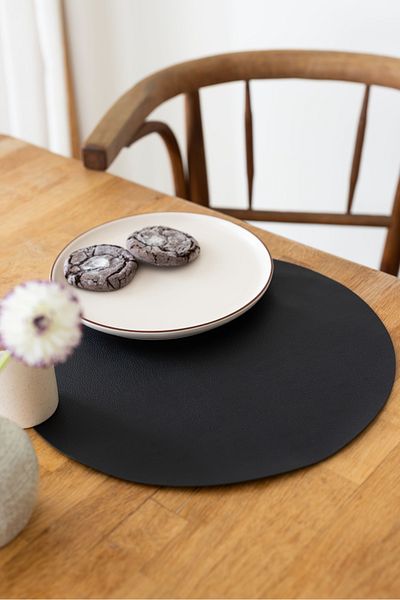 Wellstil Vera |   Set 2 Serviciu American Rotund din Piele, Placa 35 Cm
