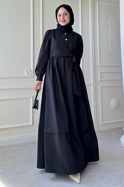 InStyle Λεπτομέρεια με κουμπιά σταυρωτά δεμένα Modal μαύρο φόρεμα