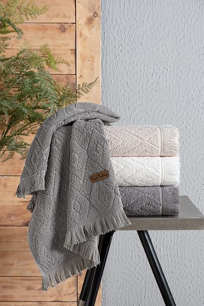 Pierre Cardin 4-Pack Face Towel Glory