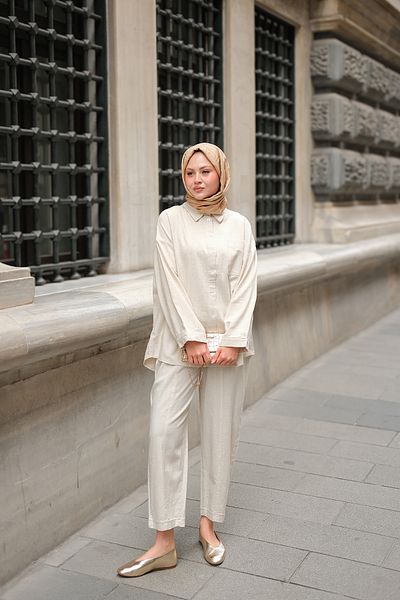 LOCCO Women's Kaesta Linen Suit Stone