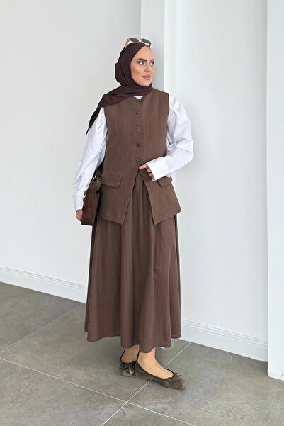 My Blog Hnědá vesta ze 100% bavlny s kapsami - 8656