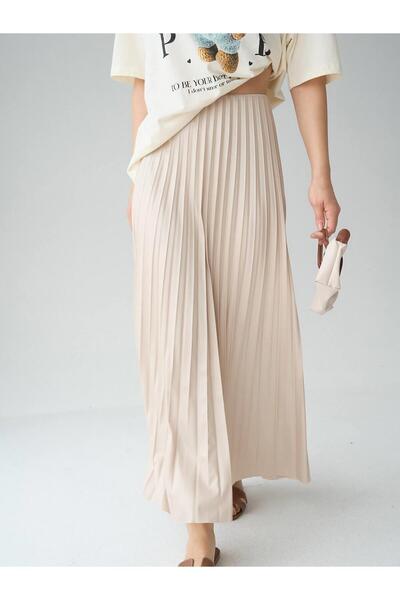 Coral Pleated Skirt Beige