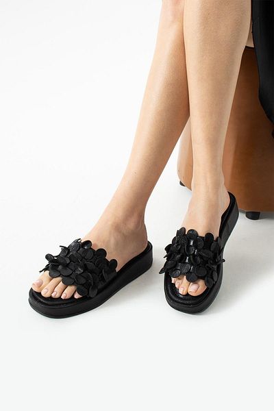 diclepolat Women's Tassel Detailed 4cm Thick Sole Slippers Black Barly