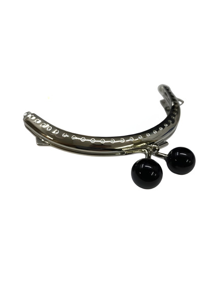 EleganTShoP Метална овална клипса за портмоне с мъниста 11 см M7