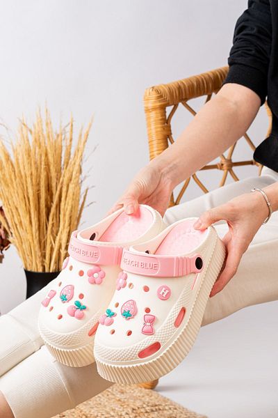 Slipcat Uniszex magas talpú Sea Sabo Doctor Nurse Hospital Comfort szandál uniszex
