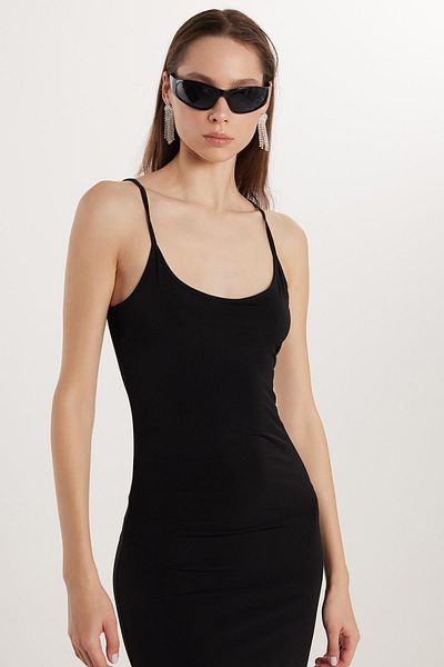 Tudors Γυναικείο Slim Fit Slim Fit Thin Straps Αμμώδες ύφασμα μαύρο μακρύ φόρεμα με λαιμόκοψη