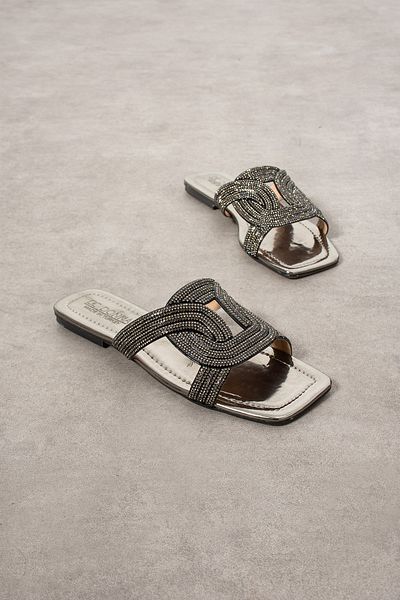 DC DONNA Stylish Slippers with Stone Detail