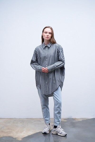 QANU Oversize Çizgili Gömlek Siyah