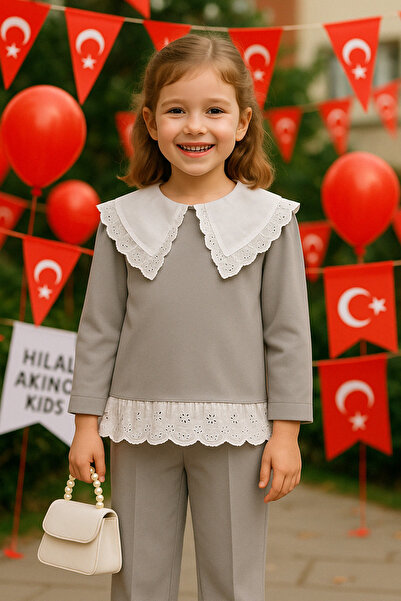 Hilal Akıncı Kids Girl's Mobile Collar Blouse Brode Detailed 2-Piece Set