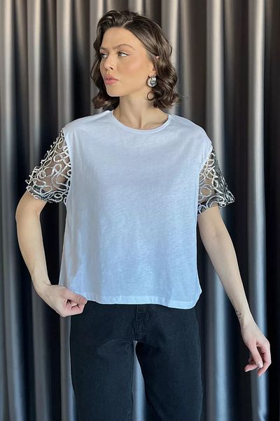 GÜLSELİ Γυναικείο T-Shirt με λευκά μανίκια με λεπτομέρεια από τούλι
