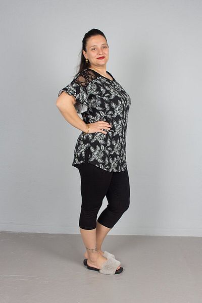 Truva XXL Plus Size Shoulder Lace Detailed Capri Pajama Set