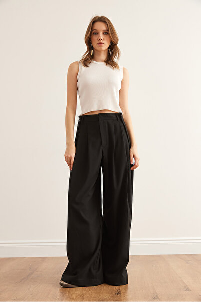 Olalook Kadın Siyah Düğme Detaylı Trend Bol Paça Poliviskon Pantolon PNT-19000323