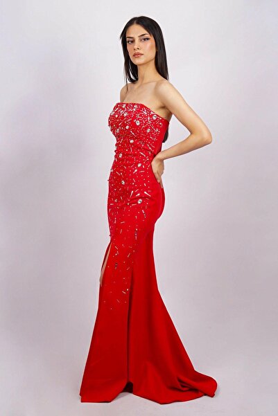 Moda Asrın Kırmızı Straplez Taş Işlemeli Krep Uzun Abiye Elbise