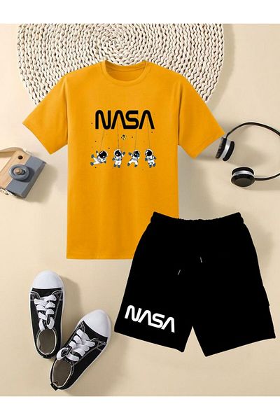armicem Cargo Pocket Detailed Capri & Printed T-Shirt Combination