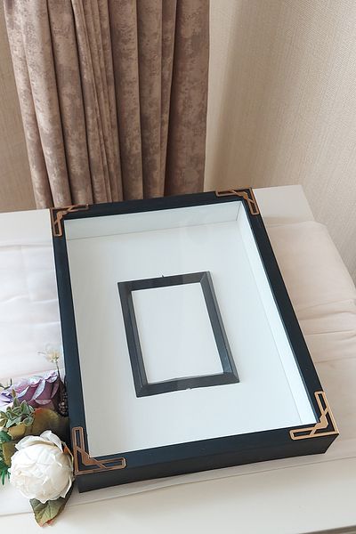 Verda Çerçeve إطار ذاكرة تخزين الورد مقاس 30 × 40 سم مع قسم صور - صندوق ورد بإطار ذاكرة مقاس 6 سم