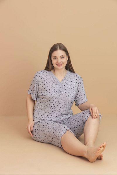 Temporium Women's Plus Size Short Sleeve Capri Bamboo Pajama Set