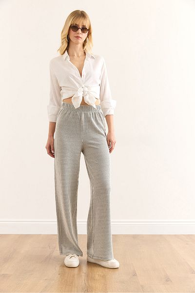 Olalook Women's Khaki Elastic Waist Flowy Twist Pants Pnt-19000334