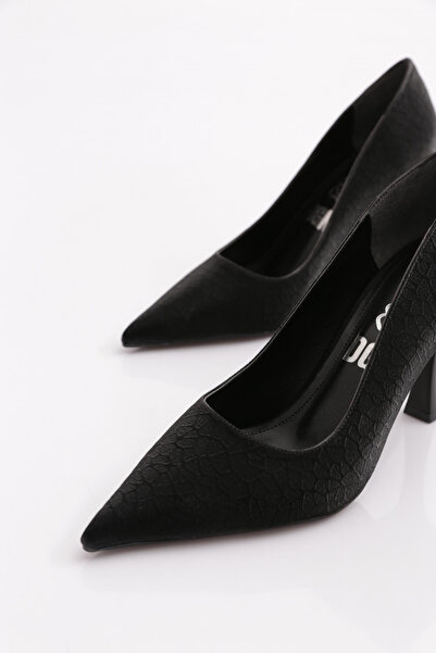 DGN 7102 Kadin Sivir Burun Topuklu Ayakkabı