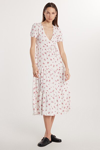 Tudors Γυναικείο κοντό μανίκι με λεπτή εφαρμογή με στάμπα Seersucker V λαιμόκοψη λευκό φόρεμα